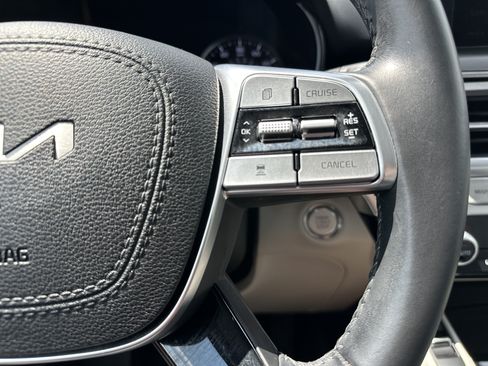 Used 2022 Kia Telluride S FWD image 19