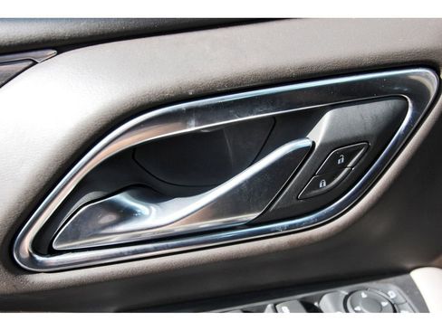 Used 2021 Chevrolet Tahoe Z71 image 19