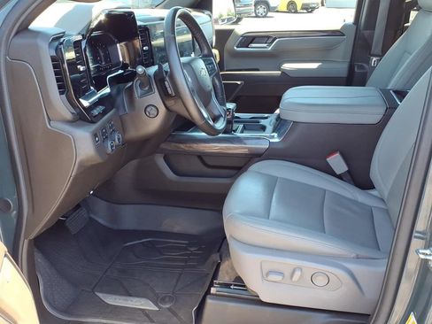 Used 2025 Chevrolet Silverado 1500 LTZ w/ LTZ Premium Package AWD/4WD image 11
