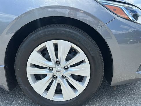 Used 2023 Nissan Sentra S FWD image 31