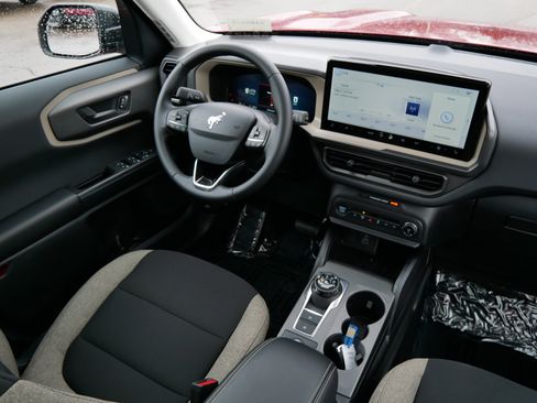 Used 2025 Ford Bronco Sport Big Bend w/ Convenience Package image 9