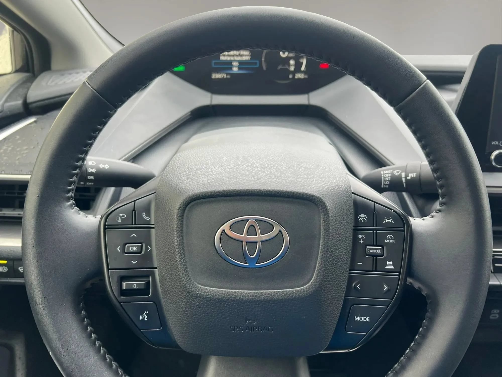 Used 2026 Toyota Prius LE FWD image 14