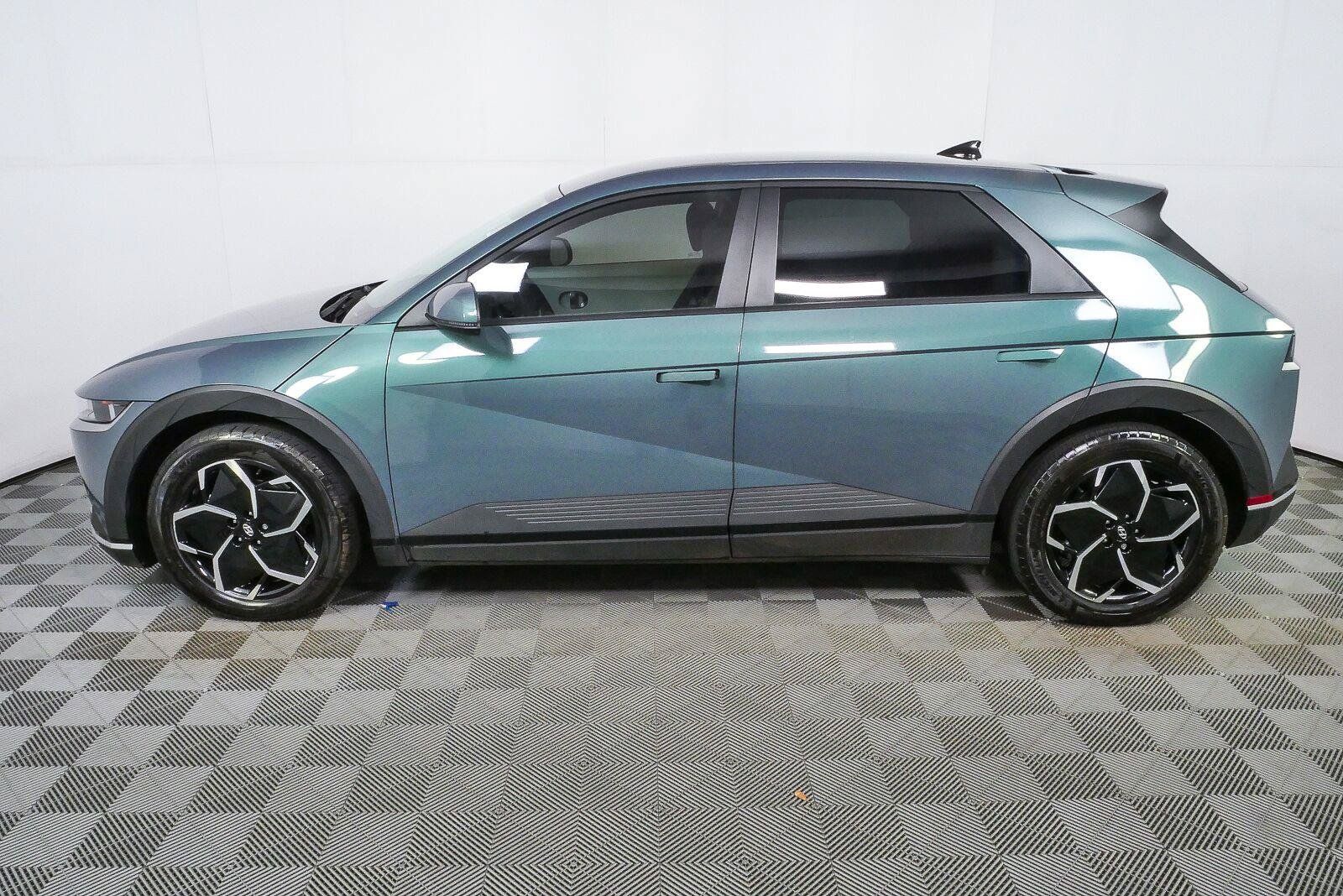Used 2023 Hyundai Ioniq 5 SE AWD/4WD image 29