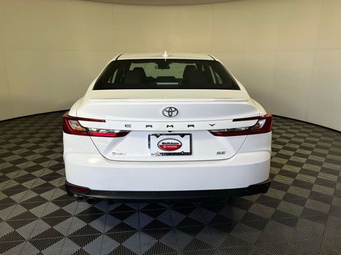 Certified 2025 Toyota Camry SE image 6