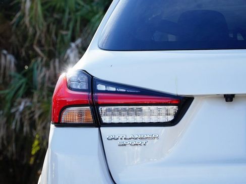 Used 2021 Mitsubishi Outlander Sport ES FWD image 7