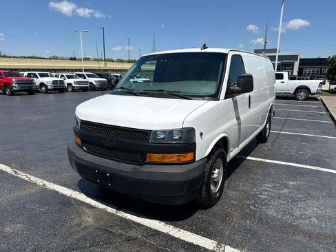 Used 2019 Chevrolet Express 2500 w/ Communications Package RWD image 4