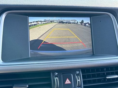 Used 2018 Kia Optima LX FWD image 29