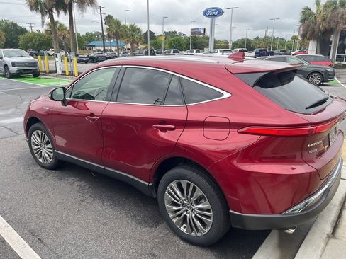 Used 2021 Toyota Venza XLE w/ Softex Package AWD/4WD image 2