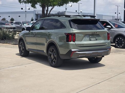Certified 2025 Kia Sorento SX Prestige w/ Sage Leather Package AWD/4WD image 3