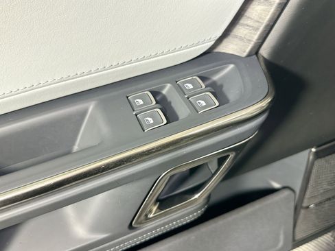 Used 2022 Rivian R1T Adventure image 16