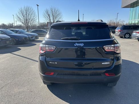 Used 2018 Jeep Compass Latitude w/ Popular Equipment Group image 8