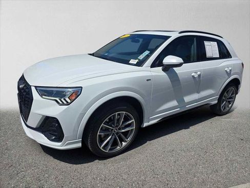 Used 2023 Audi Q3 2.0T Premium Plus w/ Premium Plus Package AWD/4WD image 7