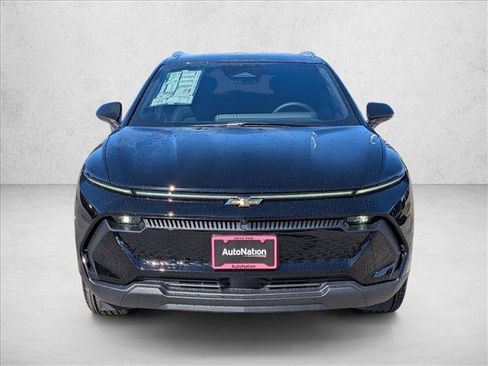 New 2026 Chevrolet Equinox EV LT image 2