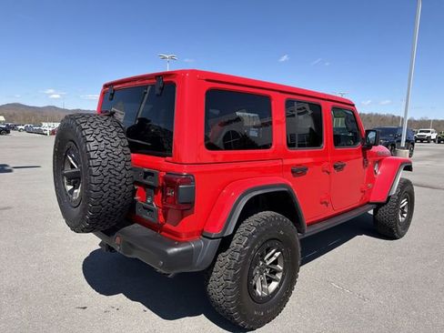 Used 2025 Jeep Wrangler Unlimited Rubicon 392 AWD/4WD image 6