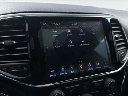 Used 2021 Jeep Grand Cherokee Limited RWD image 33