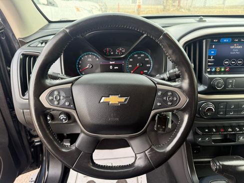 Used 2019 Chevrolet Colorado Z71 AWD/4WD image 15