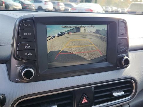 Used 2021 Hyundai Kona SEL image 9