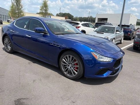 Used 2022 Maserati Ghibli Modena Q4 AWD/4WD image 4