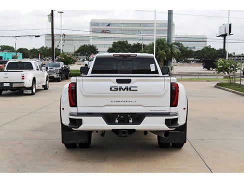 Used 2025 GMC Sierra 3500 Denali Ultimate AWD/4WD image 5