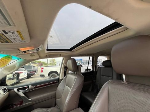 Used 2011 Lexus GX 460 Premium AWD/4WD image 17