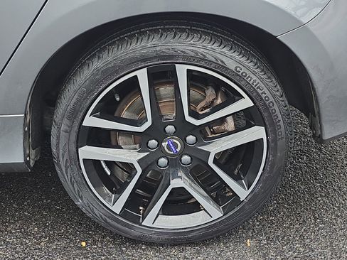 Used 2018 Volvo S60 T5 Dynamic w/ Vision Package image 31