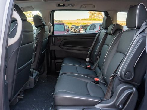 New 2026 Honda Odyssey Elite image 11