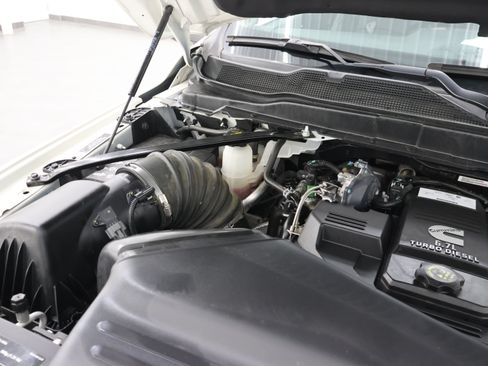 Used 2024 RAM 2500 Laramie AWD/4WD image 19