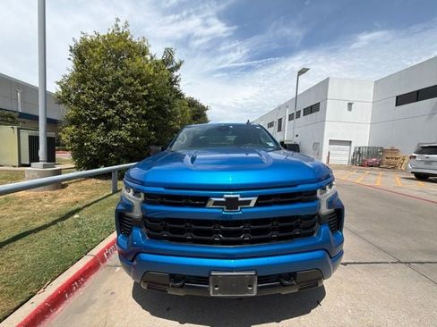 Used 2023 Chevrolet Silverado 1500 RST w/ Z71 Off-Road Package AWD/4WD image 2