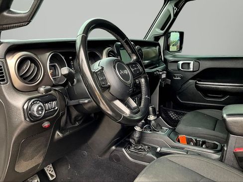 Used 2020 Jeep Gladiator Sport w/ Quick Order Package 24S AWD/4WD image 15