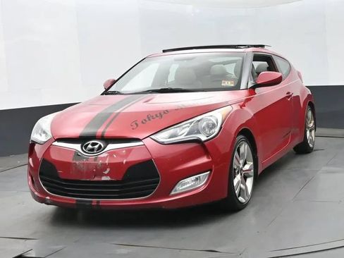 Used 2013 Hyundai Veloster w/ Style Pkg FWD image 1