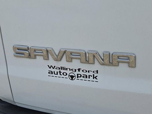 Used 2017 GMC Savana 2500 RWD image 30