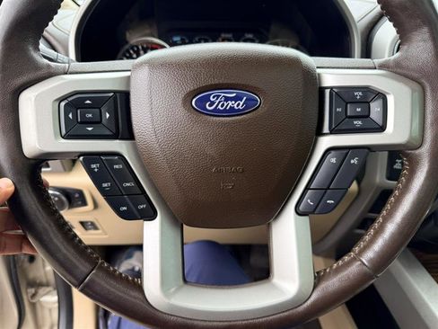 Used 2018 Ford F150 Lariat w/ Equipment Group 502A Luxury AWD/4WD image 35