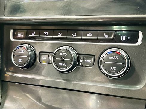 Used 2018 Volkswagen Golf Alltrack SEL AWD/4WD image 18