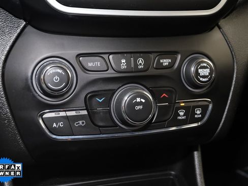 Used 2021 Jeep Cherokee Latitude Lux image 27