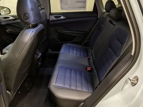 New 2026 Volkswagen Taos SEL AWD/4WD image 23