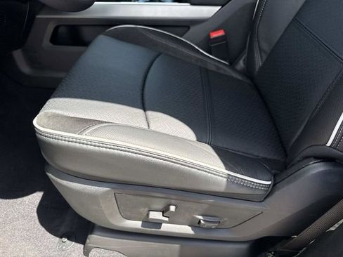 New 2026 RAM 3500 Laramie AWD/4WD image 20