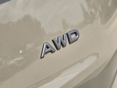 Used 2025 Nissan Rogue SV image 15