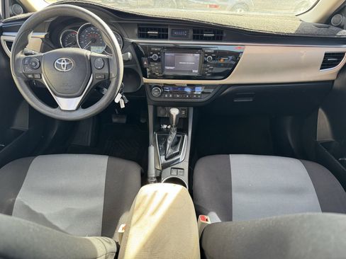 Used 2014 Toyota Corolla LE image 16