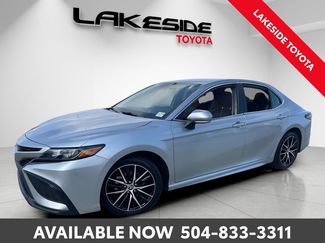 Used 2023 Toyota Camry SE video 2