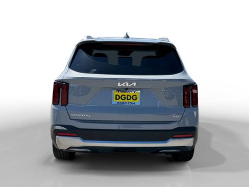 New 2026 Kia Sorento EX AWD/4WD image 4