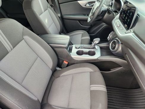 Used 2025 Chevrolet Blazer LT image 29