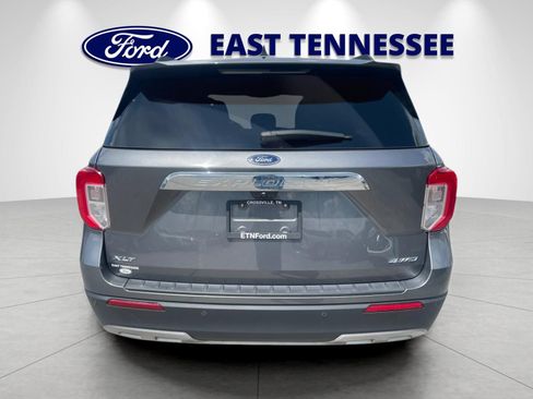 Used 2023 Ford Explorer XLT w/ Equipment Group 202A AWD/4WD image 4