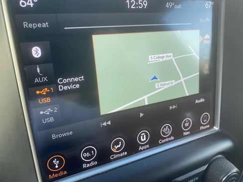 Used 2018 Jeep Grand Cherokee Limited w/ Trailer Tow Group IV image 16