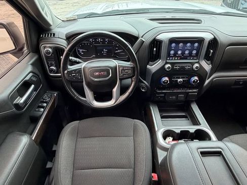 Used 2022 GMC Sierra 1500 Elevation w/ Preferred Package RWD image 17