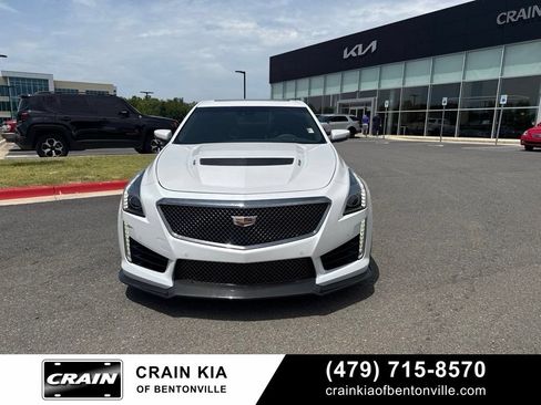 Used 2019 Cadillac CTS V w/ Carbon Fiber Package RWD image 8