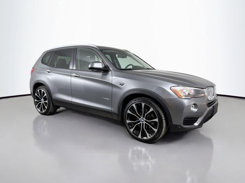 Used 2017 BMW X3 xDrive28i image 4