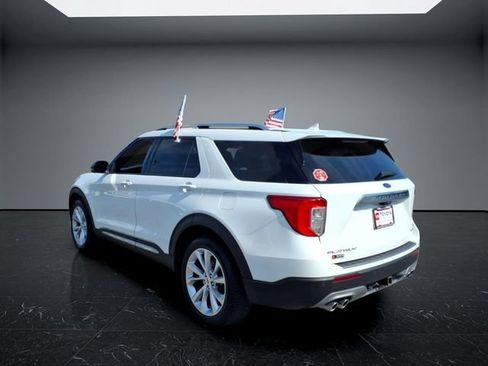 Used 2022 Ford Explorer Platinum w/ Equipment Group 601A AWD/4WD image 6