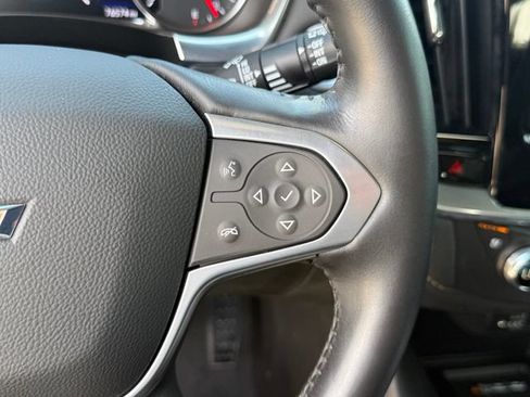 Used 2022 Chevrolet Traverse Premier FWD image 17