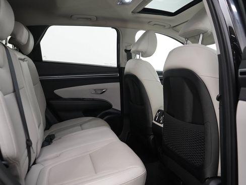 Used 2022 Hyundai Tucson SEL w/ Convenience + Premium Package FWD image 12