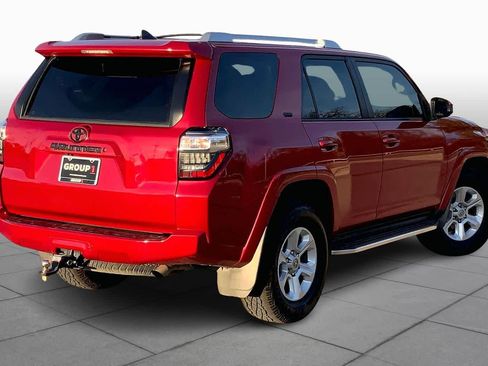 Used 2017 Toyota 4Runner SR5 Premium image 11